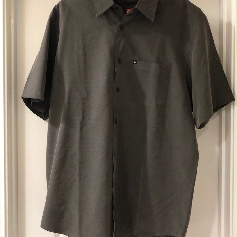 Quicksilver Men’s dress shirt